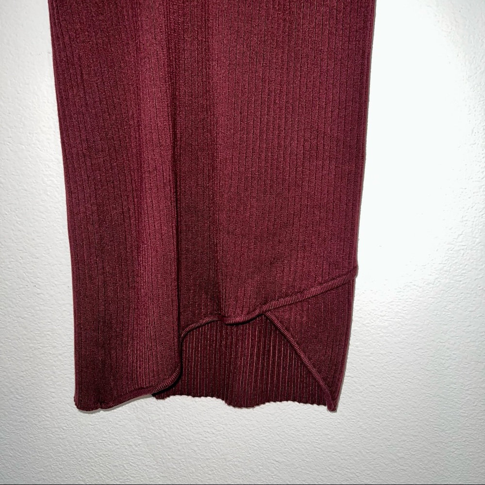 NWOT Lulu’s Mock Neck Sweater Dress - Picture 3 of 5